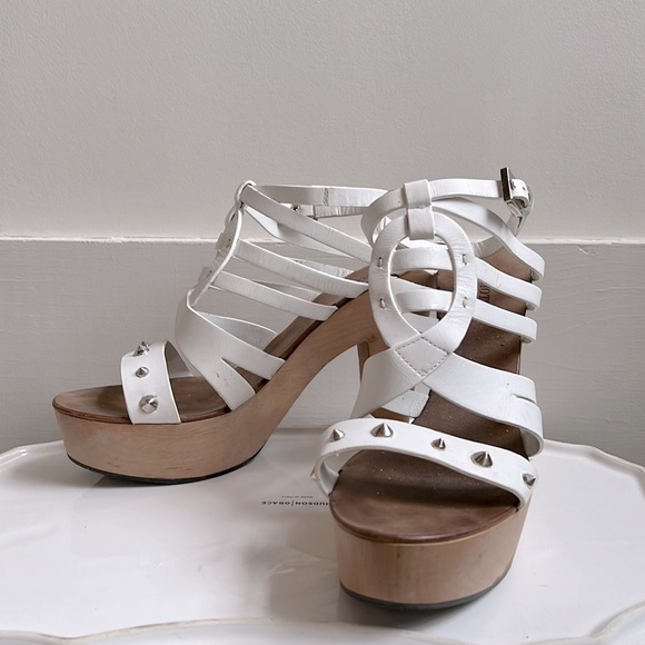 Cesare Paciotti Shoes - Cesare Paciotti designer white leather/ wooden heel platform sandals size 39
